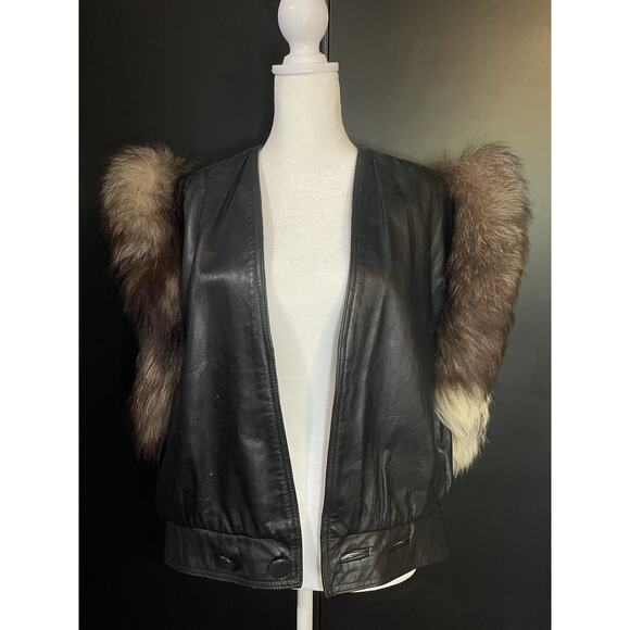 Vintage Luxury Leather Vest wth Genuine Raccoon Fur Sleeves–High-End European - Picture 7 of 16